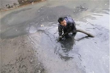<b>武汉河道清理</b>